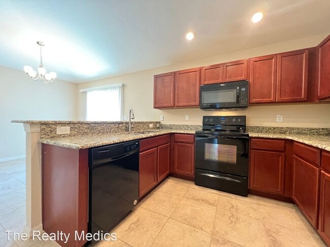 Building Photo - 3 br, 2 bath House - 4815 Summerfield Cir