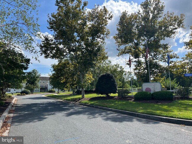 Building Photo - 401 Wood Duck Dr