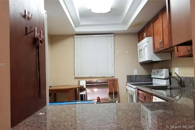 Building Photo - 3490 Foxcroft Rd