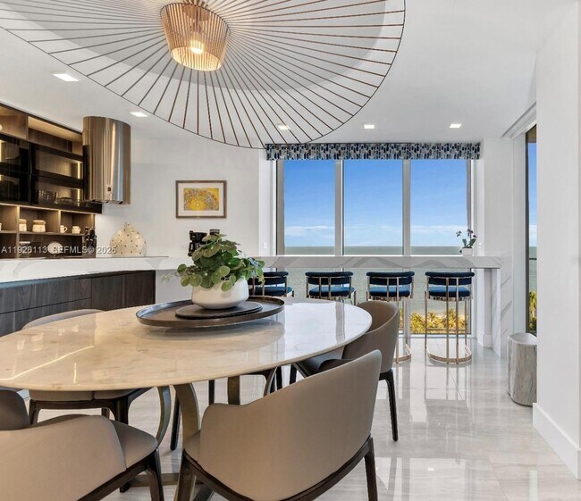 Primary Photo - 881 Ocean Dr