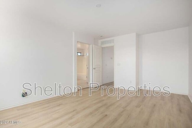 Building Photo - 17229 W Caribbean Ln