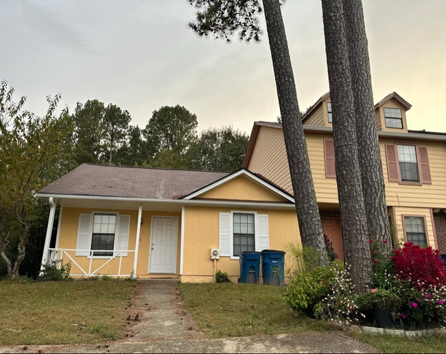 Building Photo - 8303 Mountain Pass