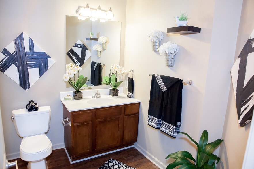 Building Photo - Kelso Apartments