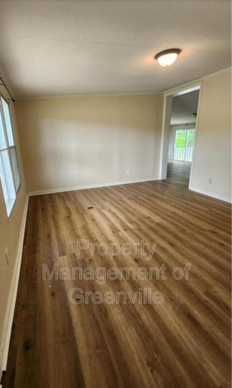 Building Photo - 597 Latham Rd