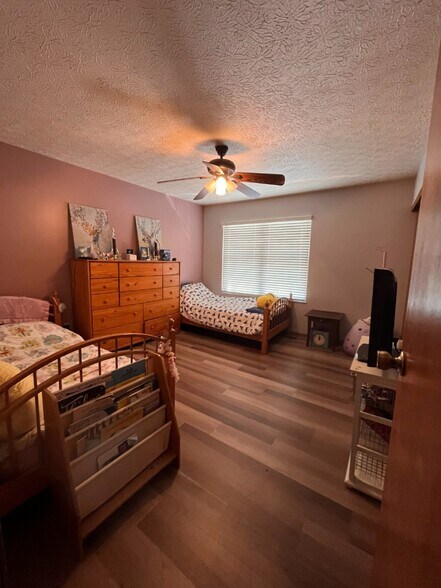 Building Photo - 8167 Newark Ave