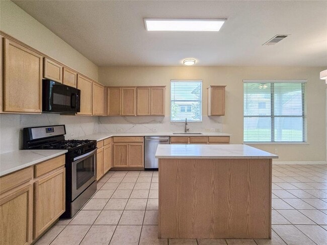 Building Photo - 12729 Serafy Ct