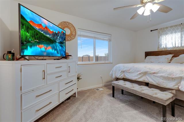 Building Photo - 420 S Clarion Dr