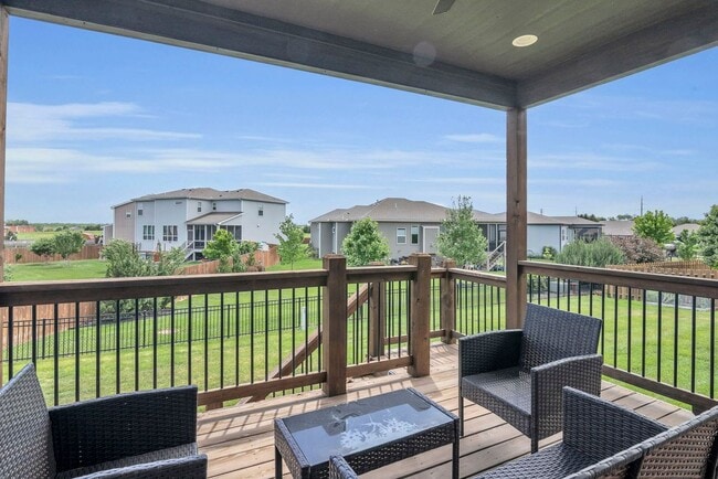 Building Photo - 6315 Rockaway Dr