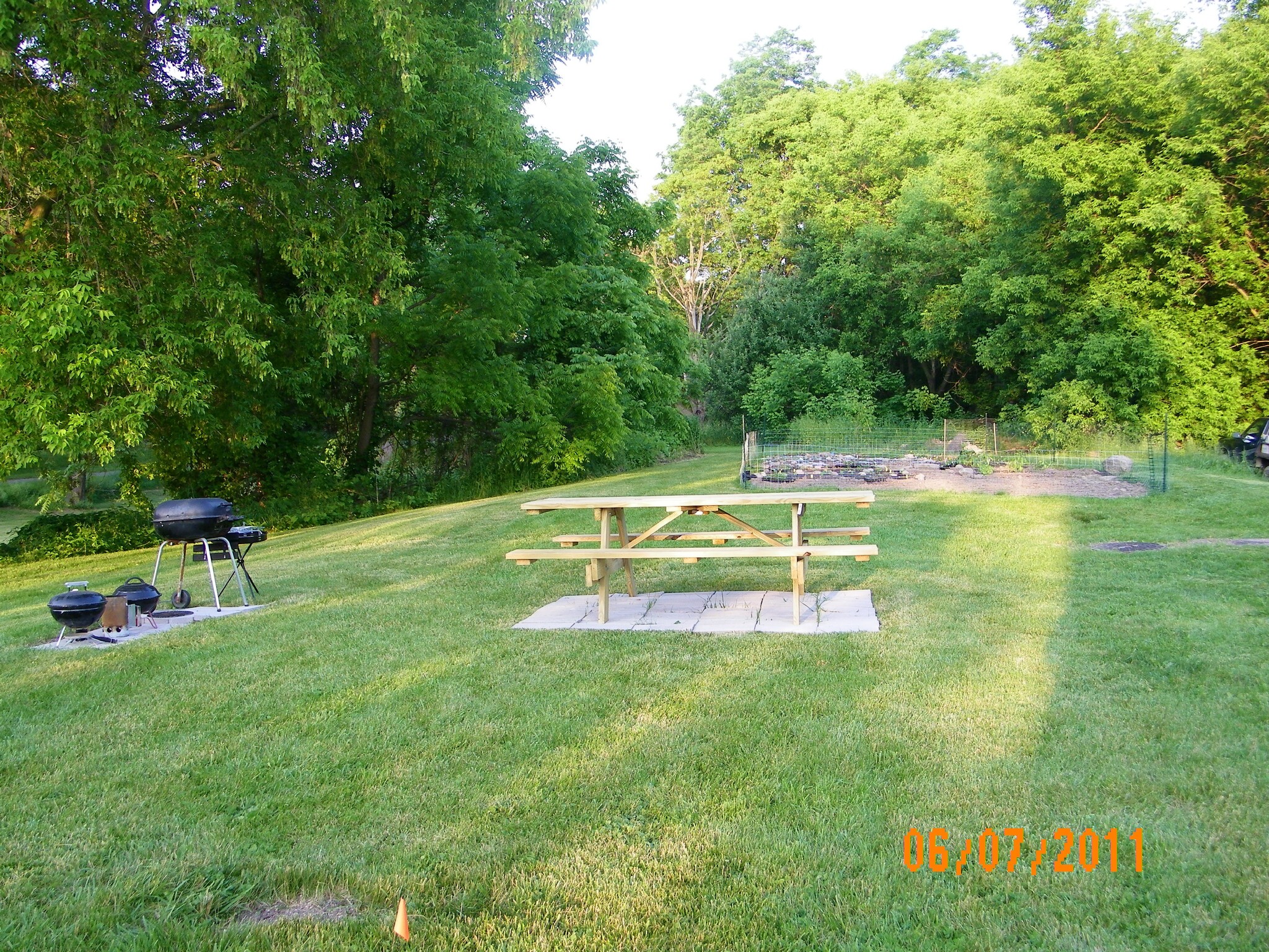 Outdoor Sitting Area - 4 N Hamilton St