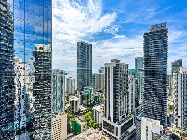 Building Photo - 801 S Miami Ave