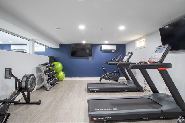 Building Photo - 504 Kennard Rd