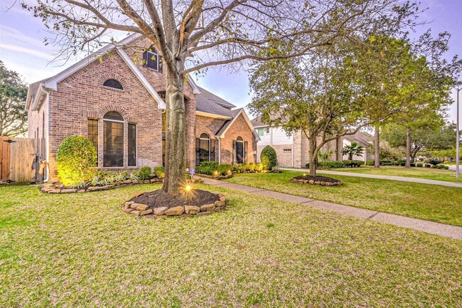 Building Photo - 1914 Sand Hollow Ln