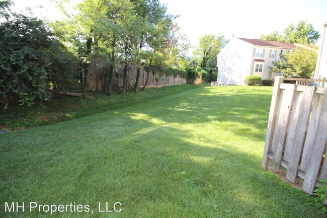 Building Photo - 3 br, 3.5 bath House - 602 Ivy League Lane
