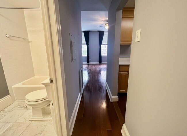 Building Photo - 1619 Spruce St