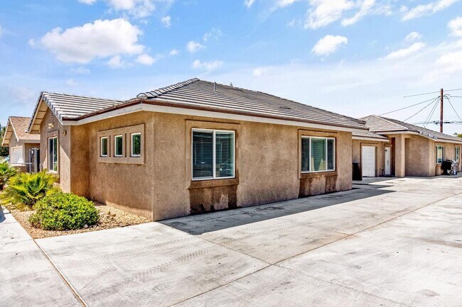 Building Photo - 16472 Smoke Tree St