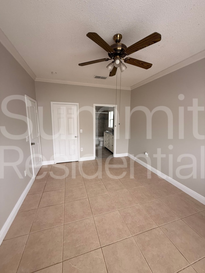 Building Photo - 14417 Jasmine Glen Dr