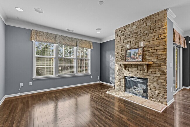 Building Photo - 3019 Valleystone Dr