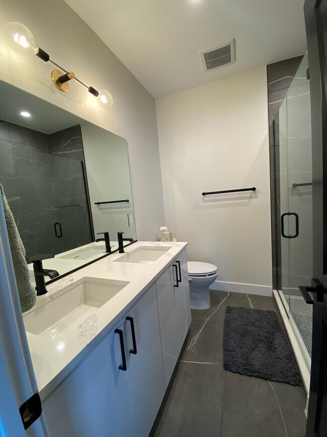 Building Photo - 2400 S Delaware St