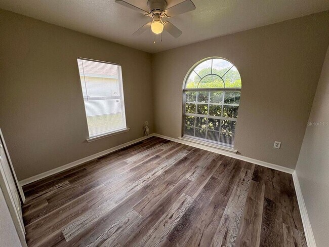 Building Photo - 609 Tamarin Ln