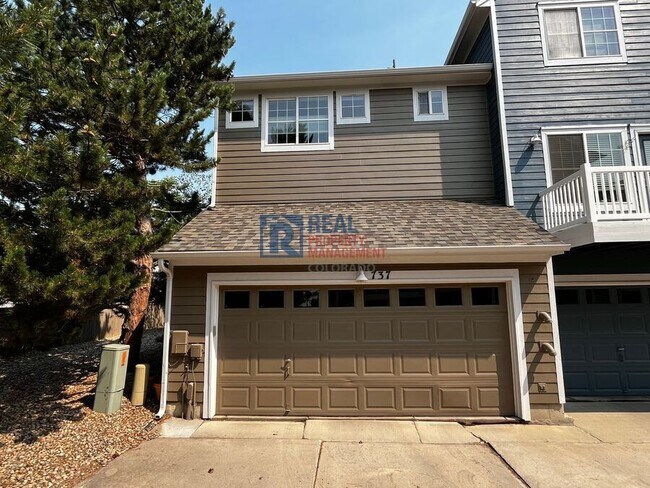 Building Photo - 737 Snowberry St