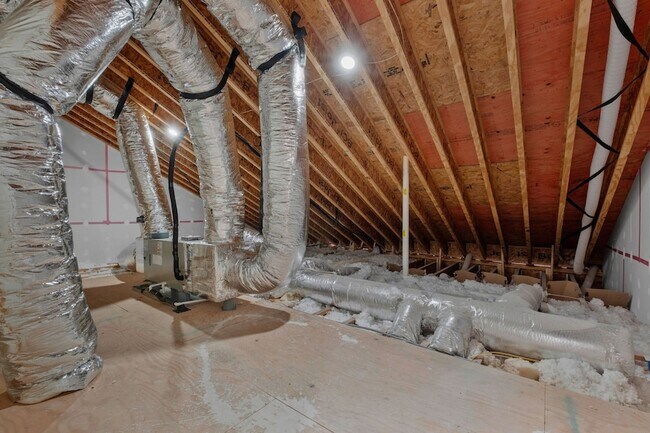 Building Photo - 118 Nickolas Cir