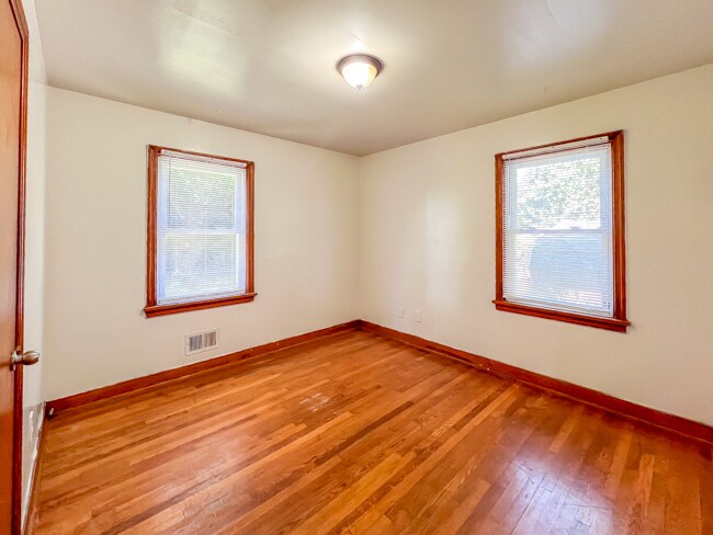 Building Photo - 4531 Cranford Ave