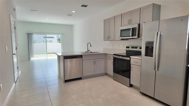 Building Photo - 2937 Skyline Lp