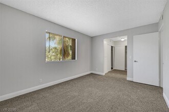 Building Photo - 3151 N Soaring Gulls Dr