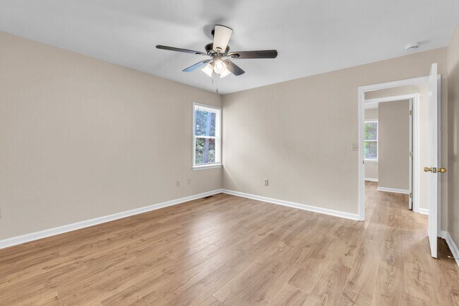 Building Photo - 297 Irby Rd