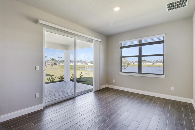 Building Photo - 8990 Dahlia Cir
