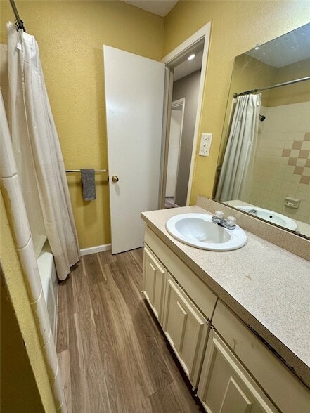 Building Photo - 1005 Waverly Dr