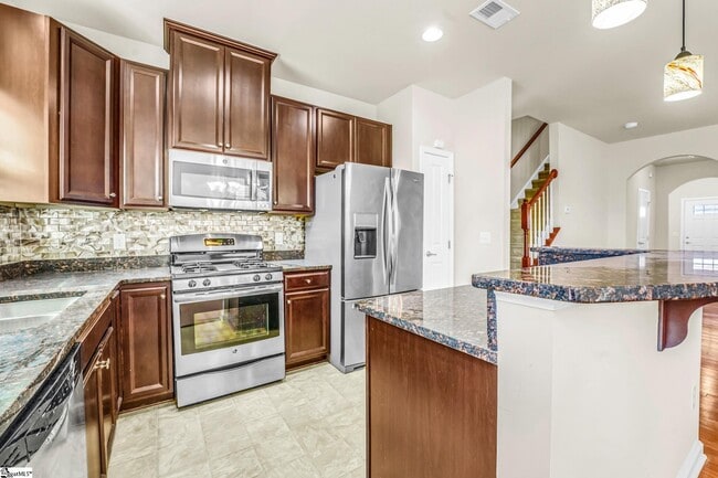 Building Photo - 446 Christiane Way