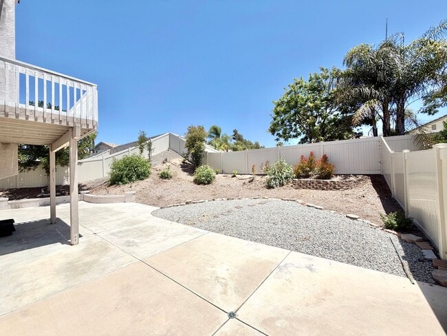 Building Photo - Spacious 5 Bedroom Home with 3 Car Garage & Primary Suite Balcony
