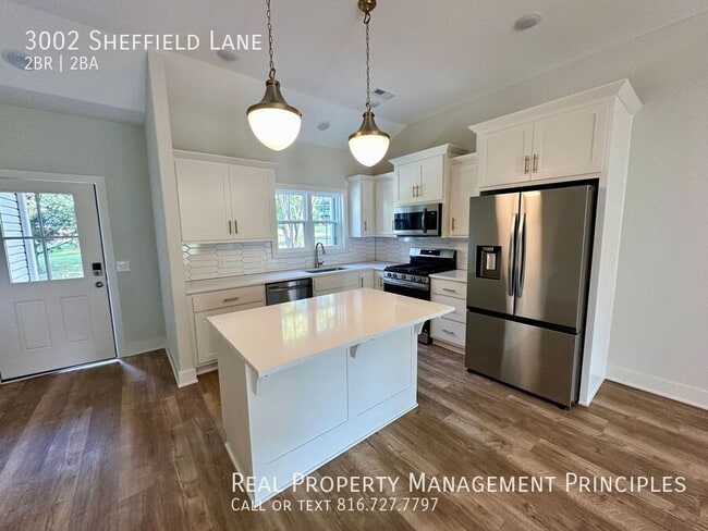 Building Photo - 3002 Sheffield Ln