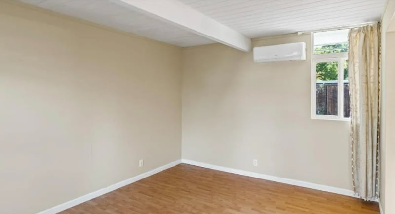 Building Photo - 2085 Sandalwood Ct