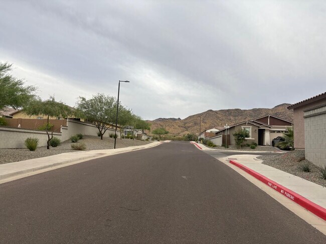Building Photo - 1649 W la Mirada Dr