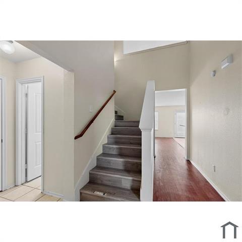 Building Photo - 3612 Dove Ln