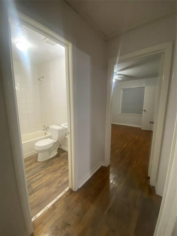 Building Photo - 332 Greenbriar Dr