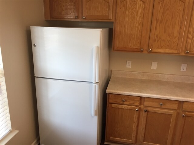 Building Photo - 73 W Morningside Dr