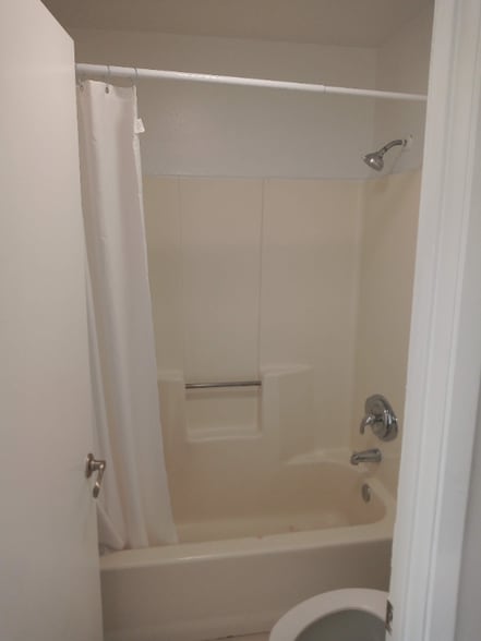 Building Photo - 9591 Palm Dr