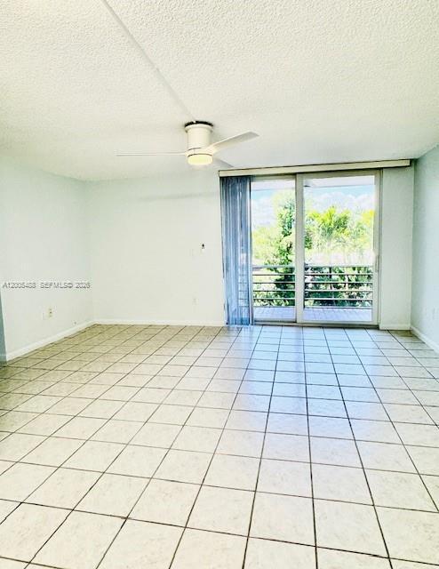 Building Photo - 2425 NE 135th St