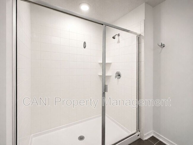Building Photo - 1100 Sand Trap Ct