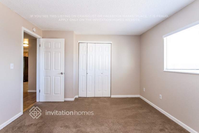 Building Photo - 1497 S Andes Way