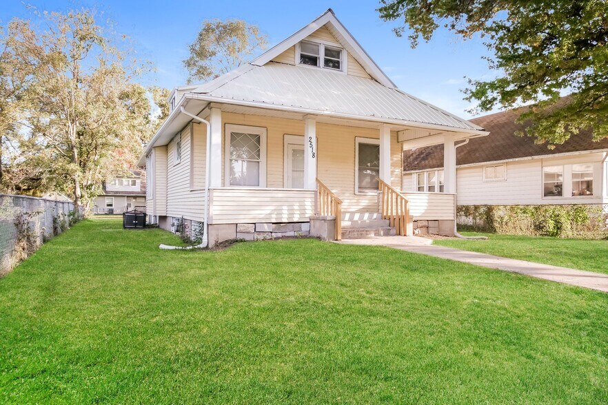 Building Photo - 2518 Jaynes St