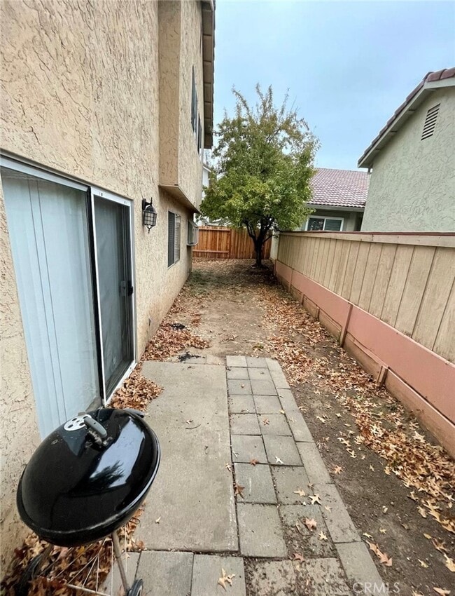 Building Photo - 8149 Glen Alta Way