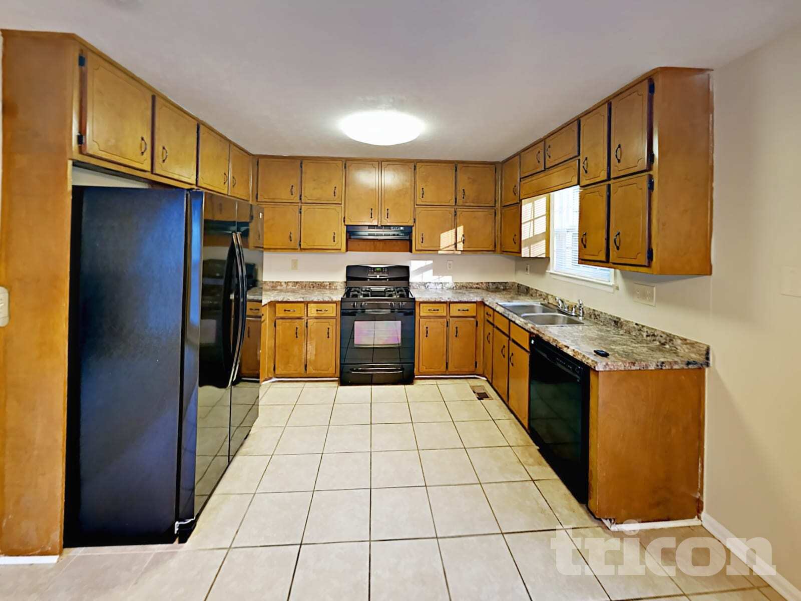 Building Photo - 4680 Woodglen Ct