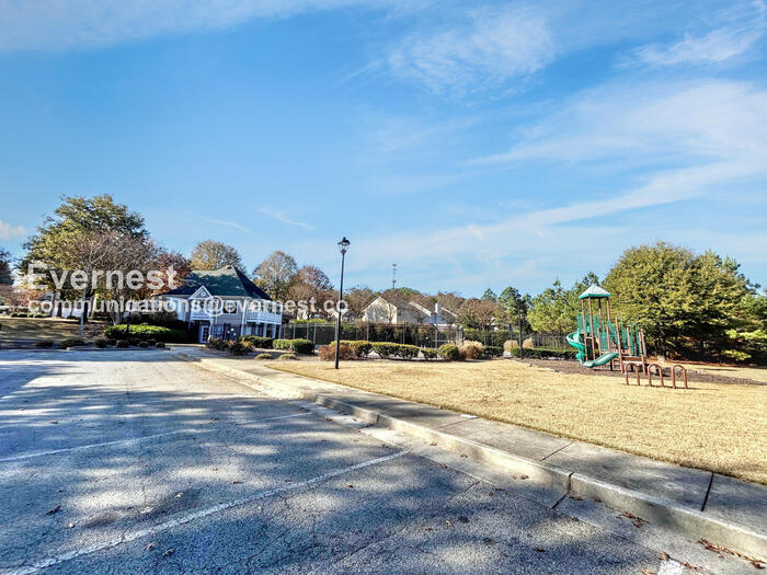 Building Photo - 3995 Tyne Ct