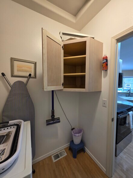 Building Photo - 3030 Lore Rd