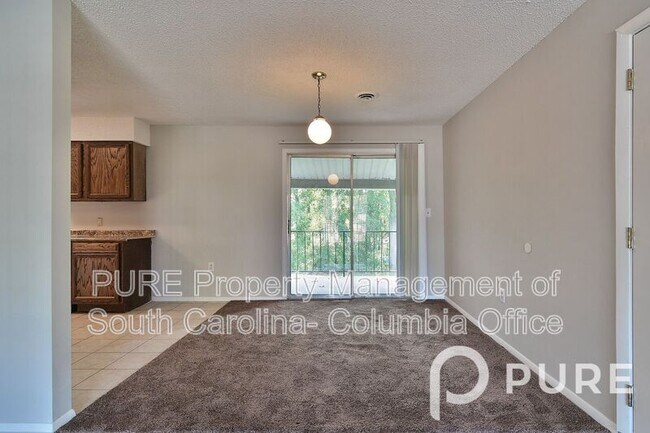 Building Photo - 2915 Chatsworth Rd