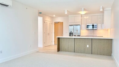 Building Photo - 629 Keeaumoku Street